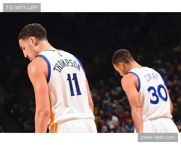 陆光祖赛后直接点外卖，简直不像刚拼到爆的NBA水花弟兄弟